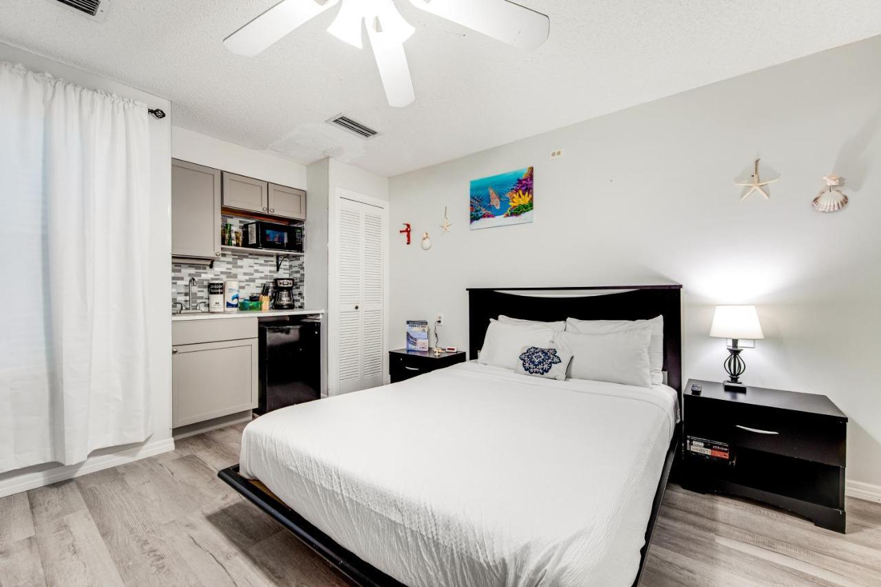 The Inn At St. Thomas Square #1203A Panama City Beach Bagian luar foto
